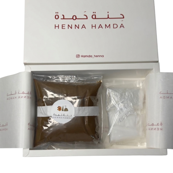 حنة معجونة بالأعشاب والزيوت